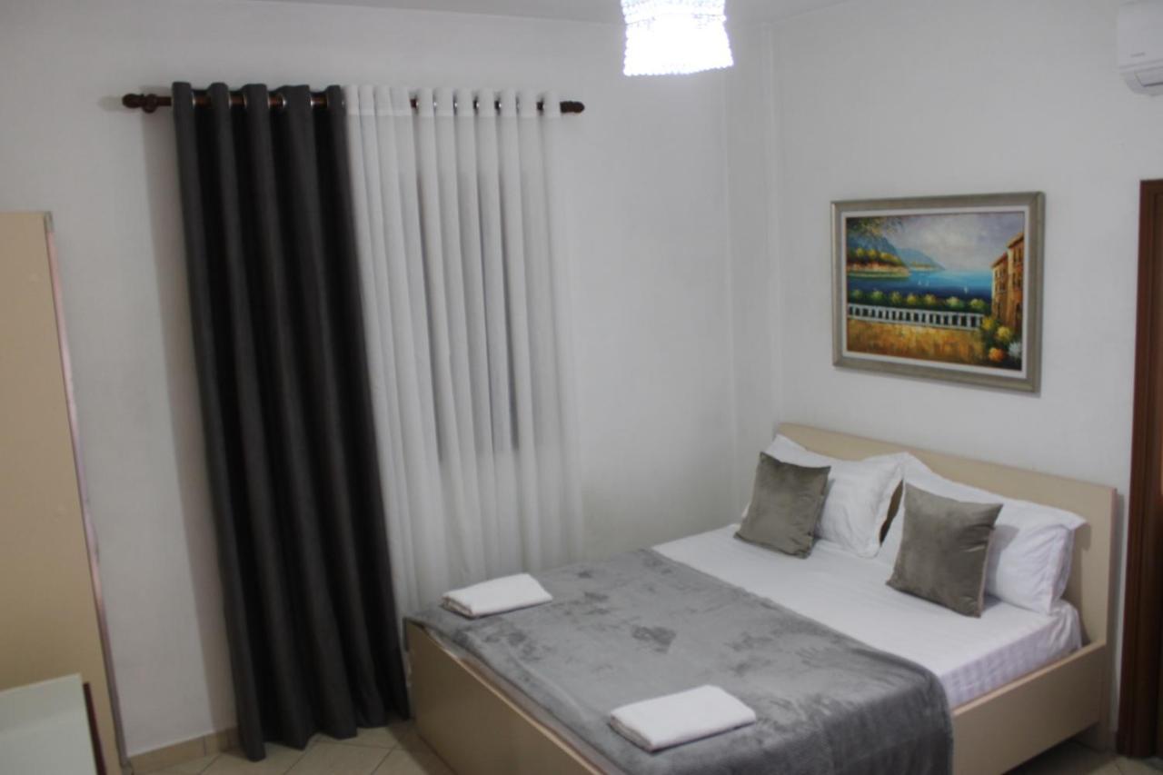 Deni'S Family Apartment In New Blvd Тирана Екстериор снимка
