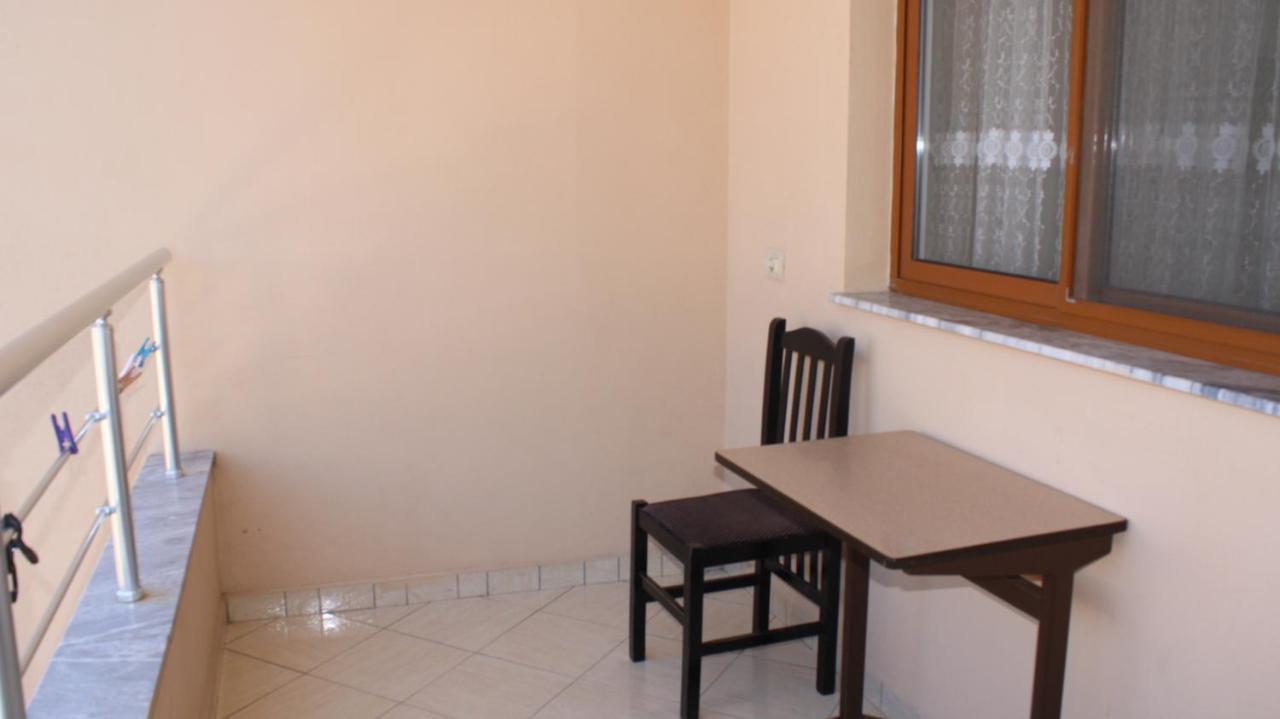 Deni'S Family Apartment In New Blvd Тирана Екстериор снимка